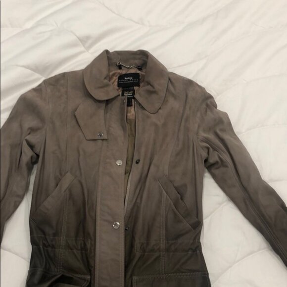 Barbour Range Rover Collection Coat - Picture 2 of 9